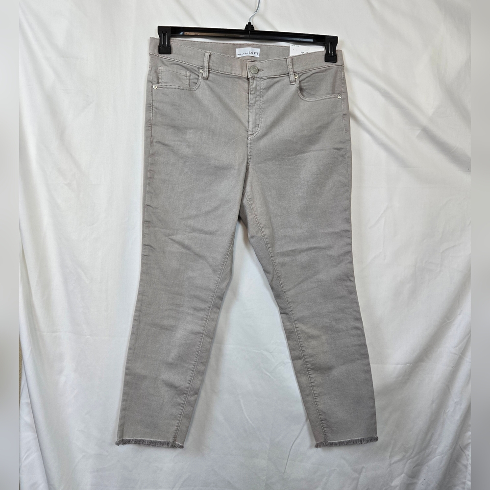 Loft Women's Modern Skinny Light‎ Gray 5-Pocket Raw Hem Crop Jeans Sz 12/31 New